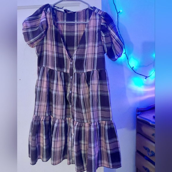 Plaid womans Dress with Pink and Purple Accents - Picture 1 of 1